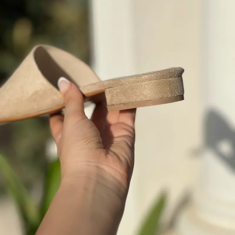Mules en Daim Beige Sable - La Douceur Intemporelle F3
