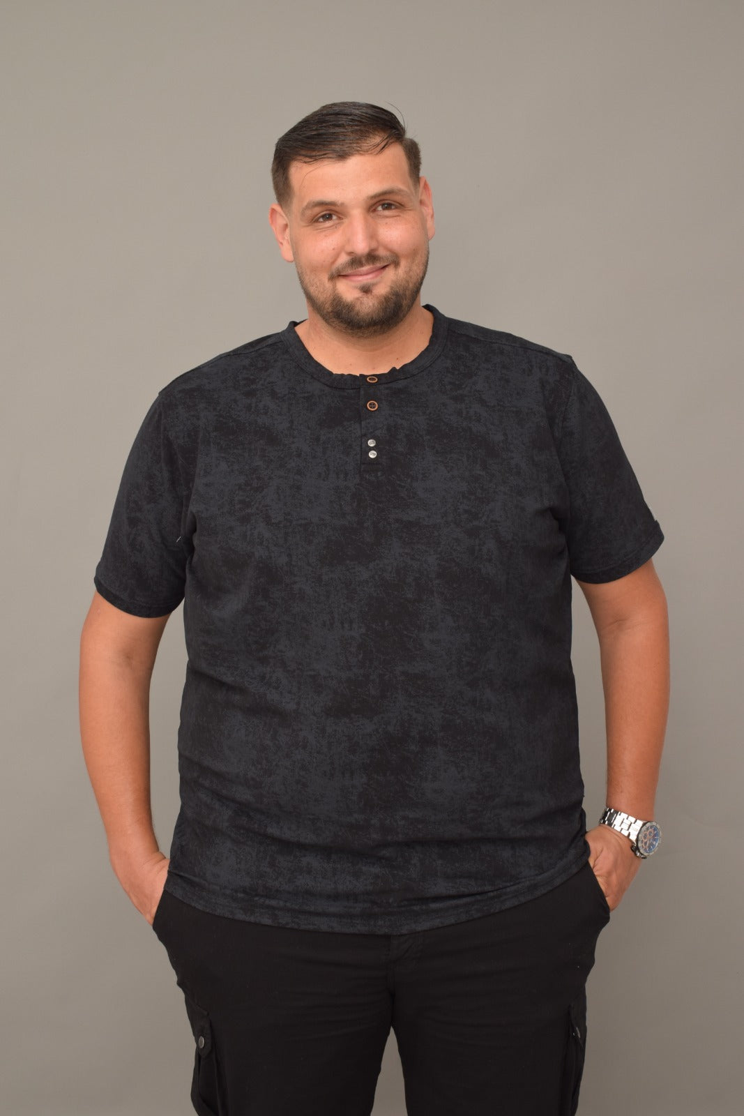 T-Shirt Henley à Col Boutonné