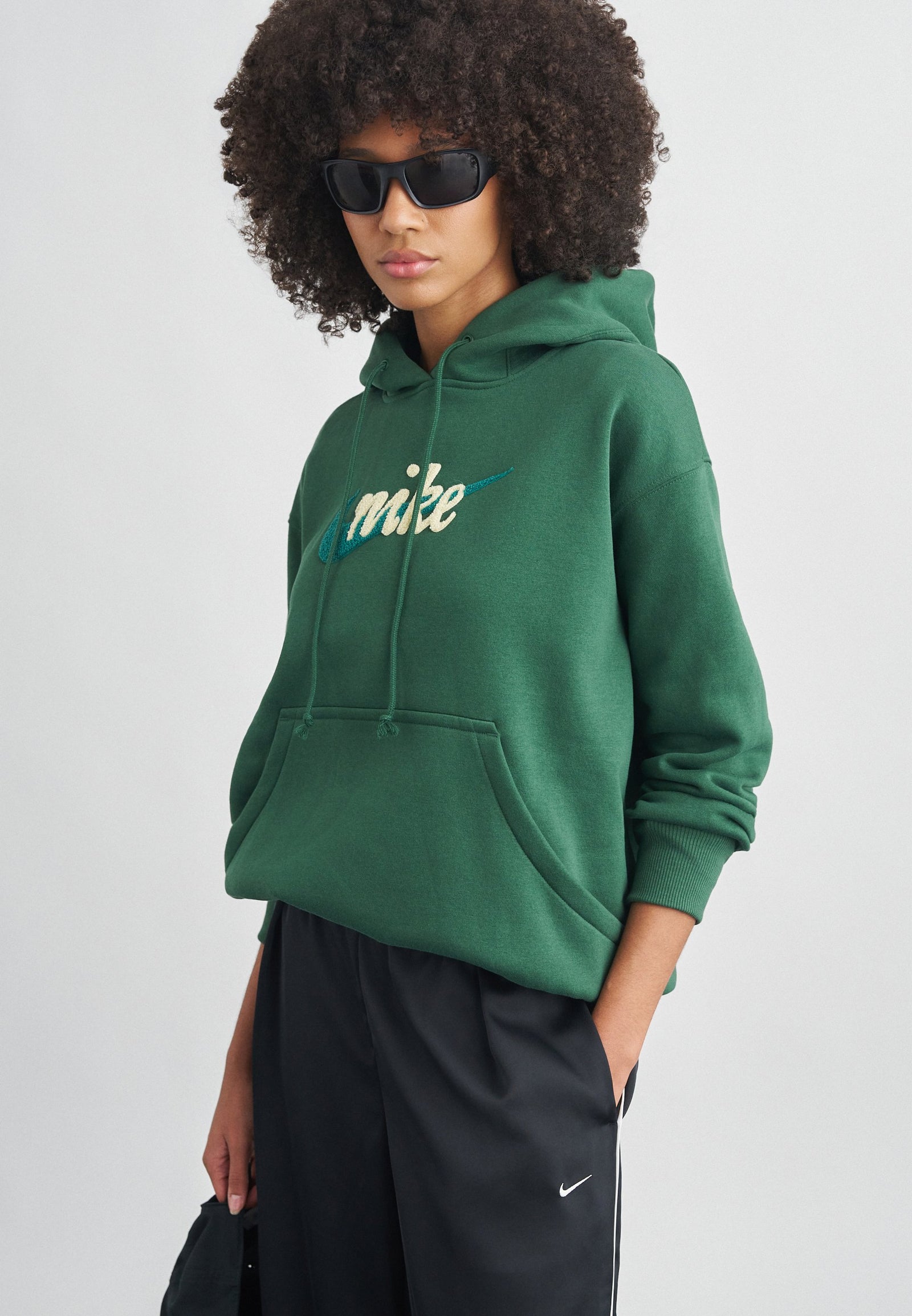 LOGO - Sweat à capuche - fir/orewood