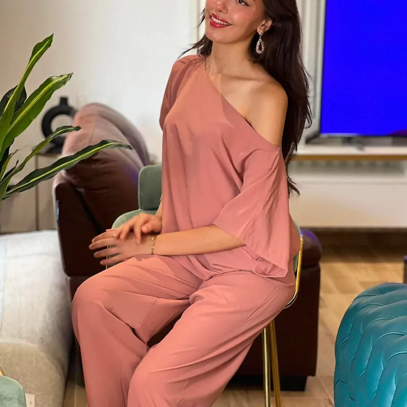 Ensemble Rania 2 Pièces — Haut Asymétrique & Pantalon Fluide