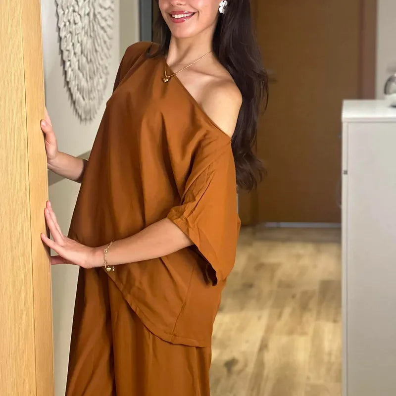 Ensemble Rania 2 Pièces — Haut Asymétrique & Pantalon Fluide