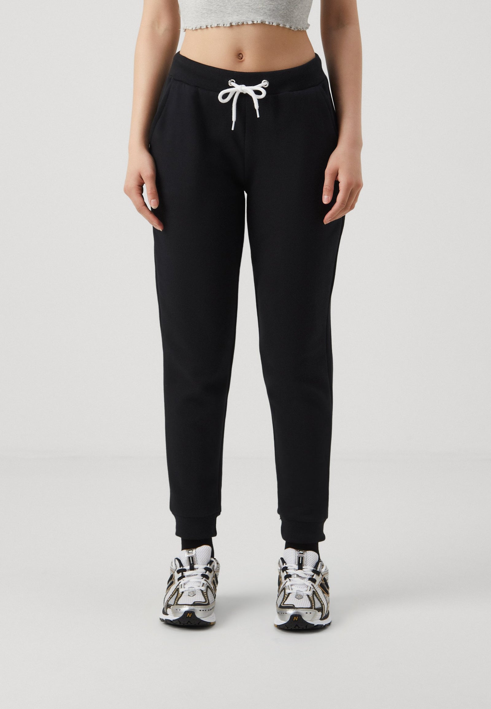 JOGGERS - Pantalon de survêtement - black