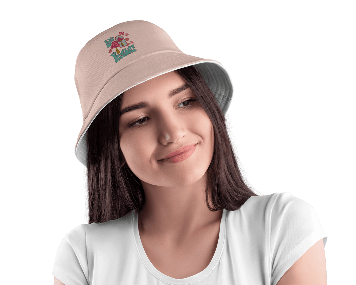 Chapeau Bob The Moon Love Yourself