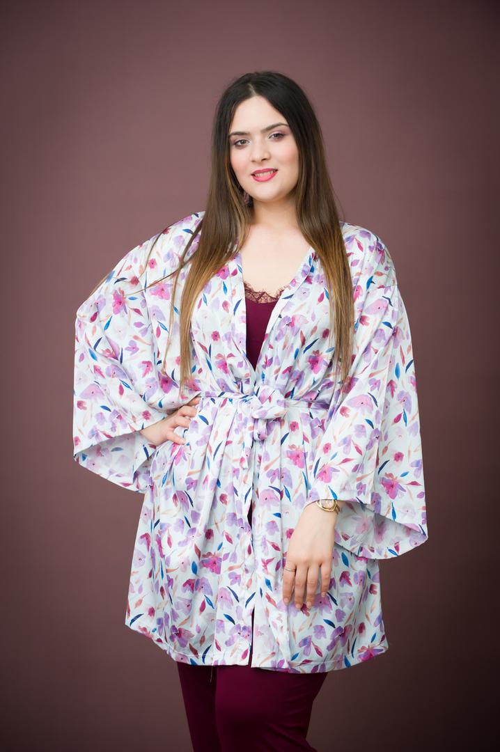 Pyjama avec Kimono Fleuri en Satin
