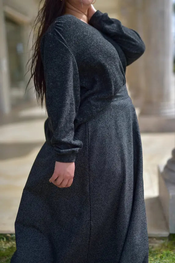 JUPE CLOCHE NOIR EN CACHEMIRE