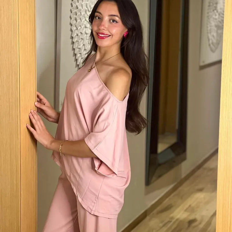 Ensemble Rania 2 Pièces — Haut Asymétrique & Pantalon Fluide