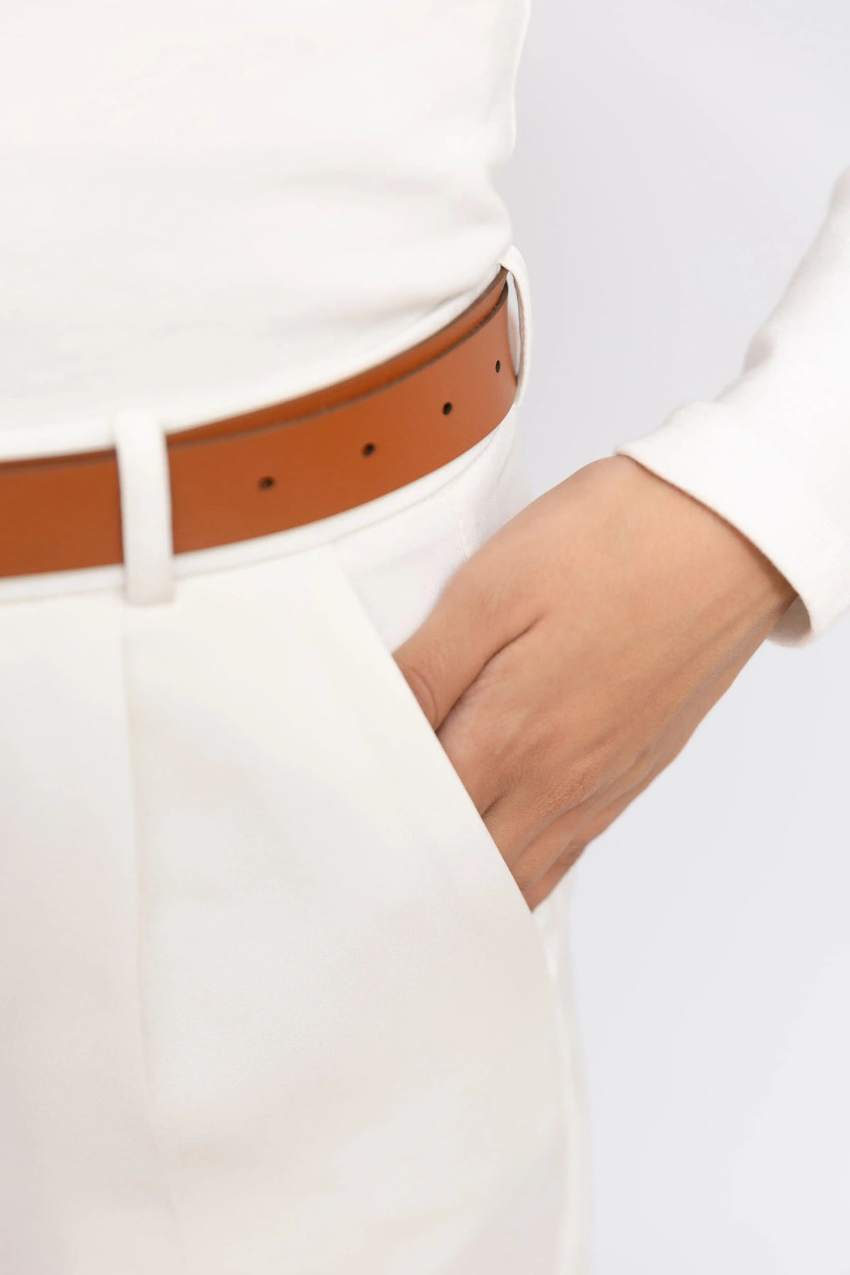 Pantalon Edge – Taille Haute avec Ceinture et Passepoil