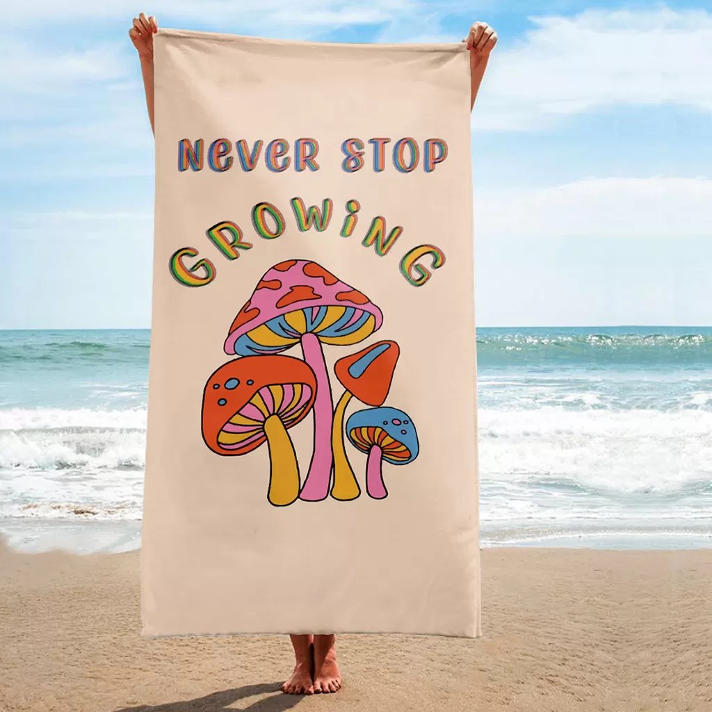 Serviette de Plage M Growing Mushroom