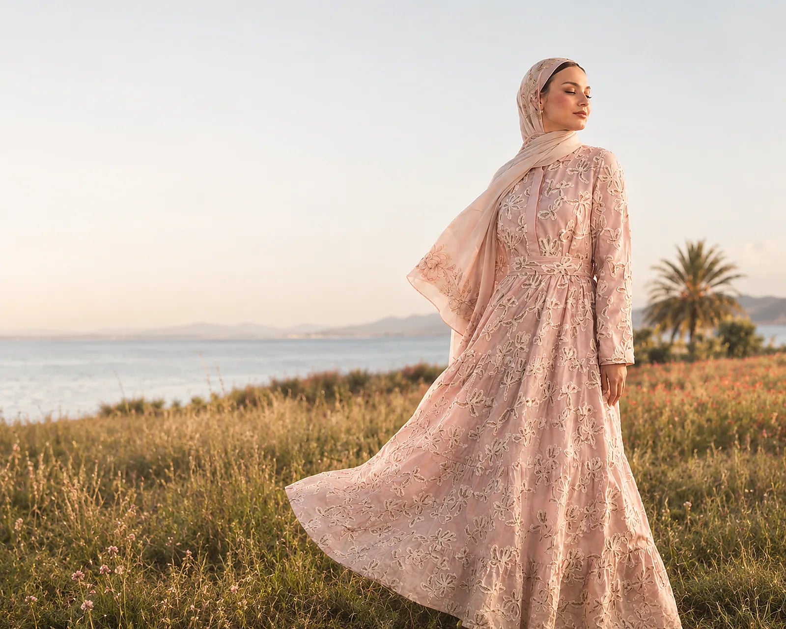 Rose Identity — robe cape
