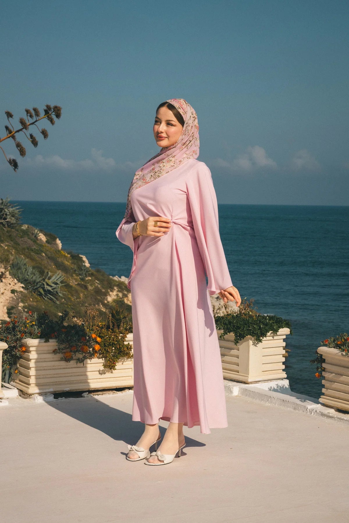Rose Identity — robe cape